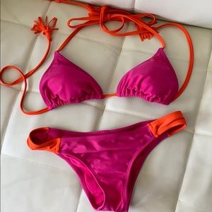 Reversible Roxy bikini.